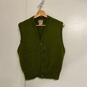 Vintage 1950's Unisex Sage Green Sweater Vest. Size 42 (Small)